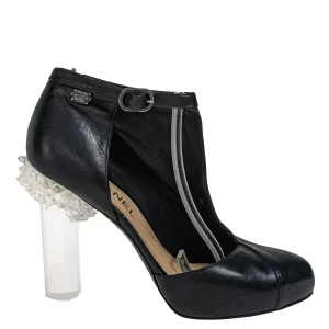 Sapato Chanel Salto Estilizado Preto