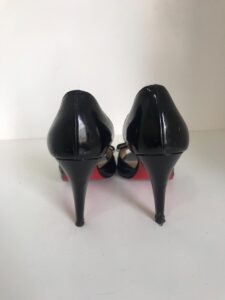 Sandália Louboutin, sola 37,5