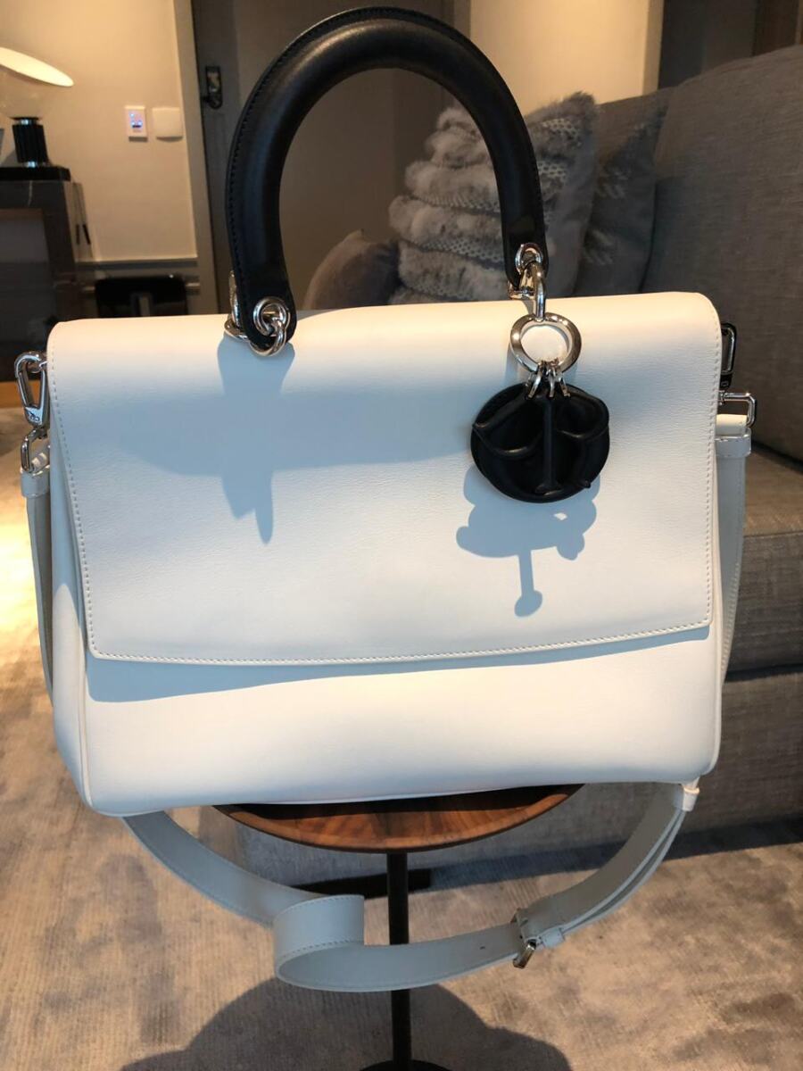 Bolsa Dior Branca com Detalhes Preto