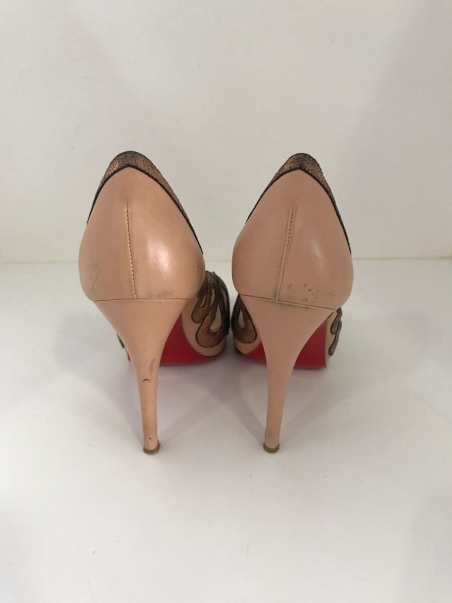 Sapato Louboutin metalizado sola 37,5