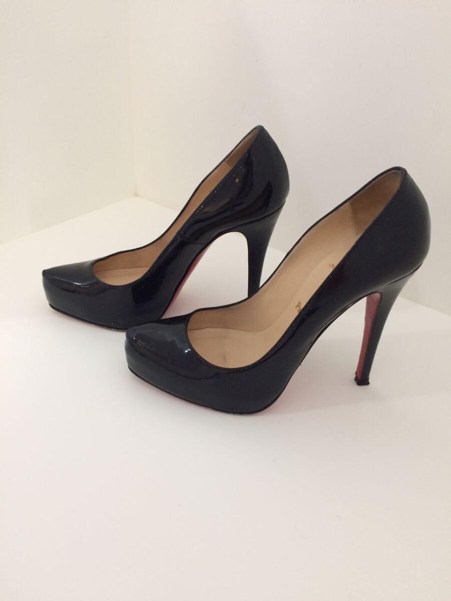 Sapato Louboutin preto sola 37