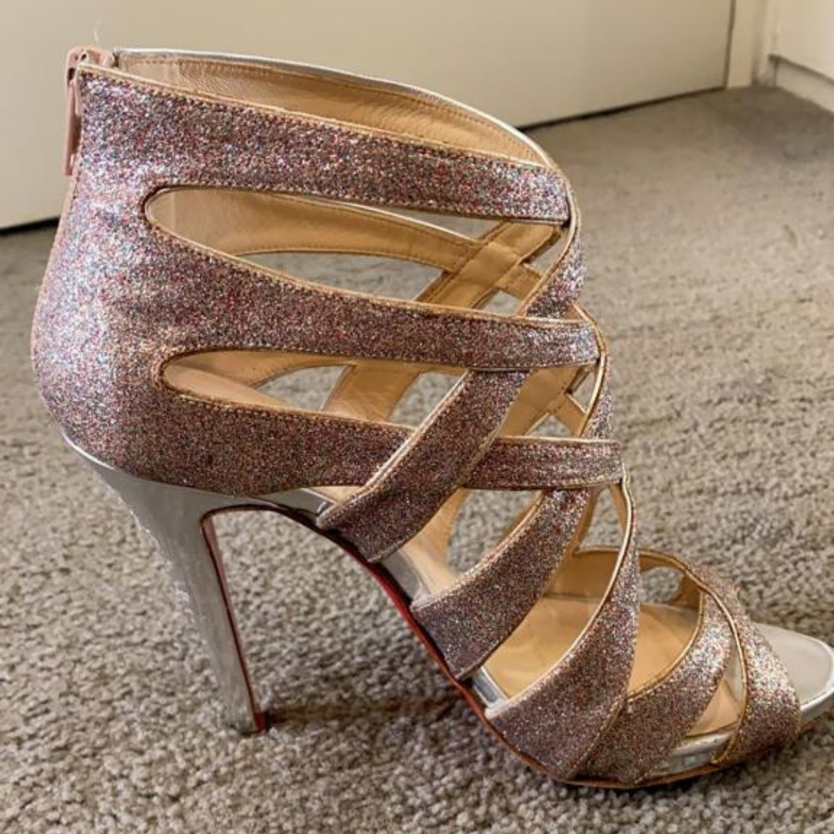 Sandália Christian Louboutin Balota Glitter Tam.