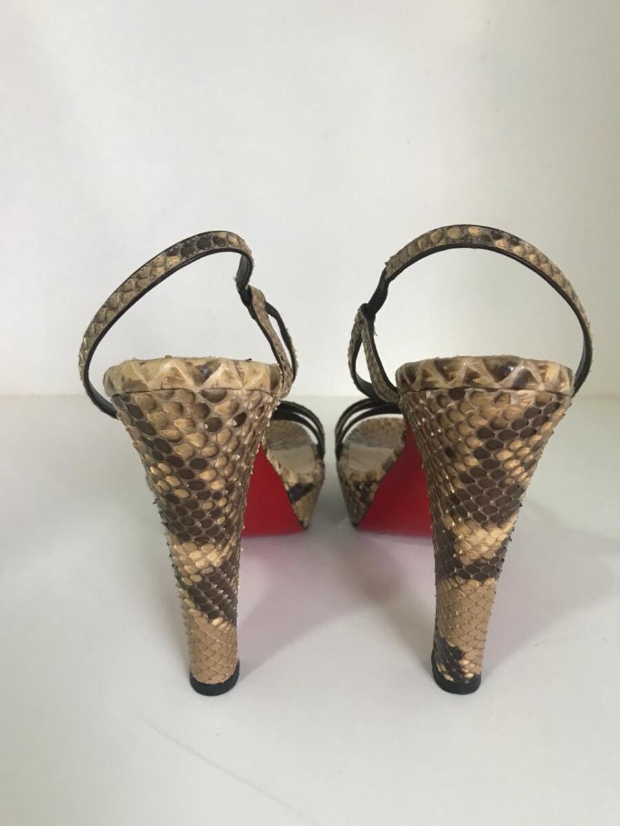 Sandália Louboutin, sola 39
