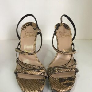 Sandália Louboutin, sola 39