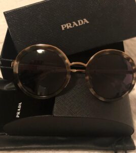 Óculos Prada