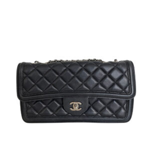 Bolsa Chanel Flap Preta c/ Off White