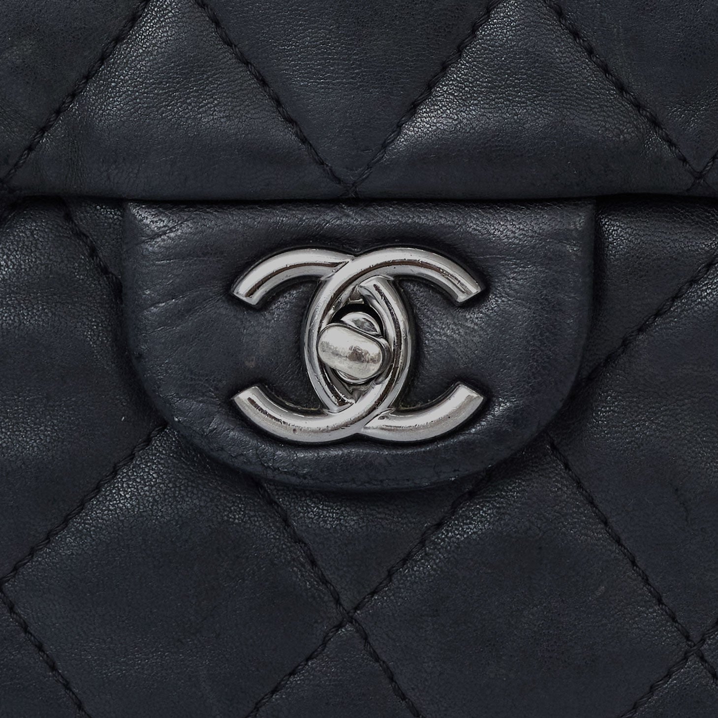 Bolsa Chanel Timeless Preta