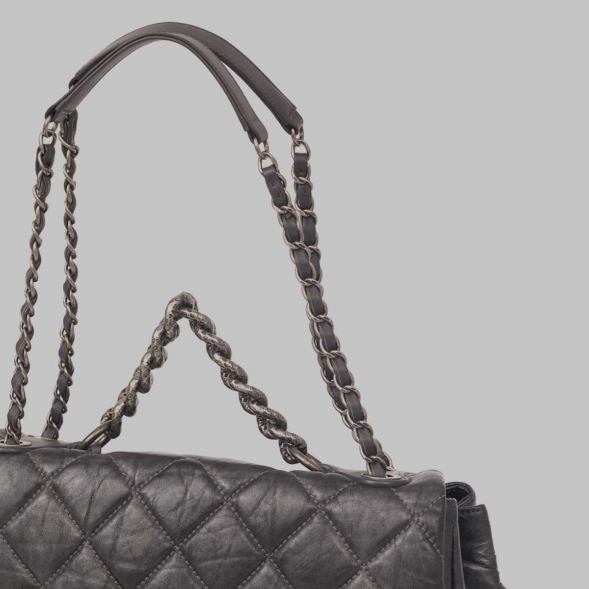 Bolsa Chanel Pondichery Cinza