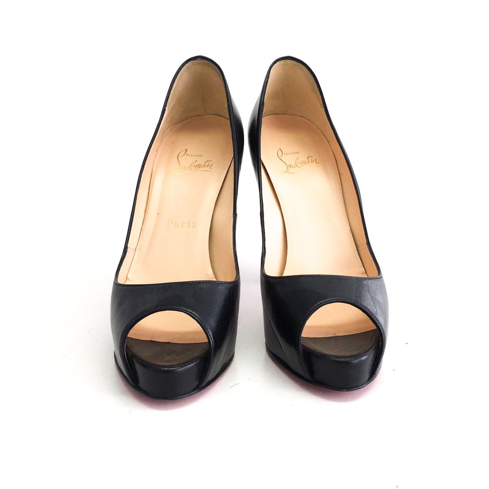 Sapato Peep toe Louboutin Preto Tam. 36,5