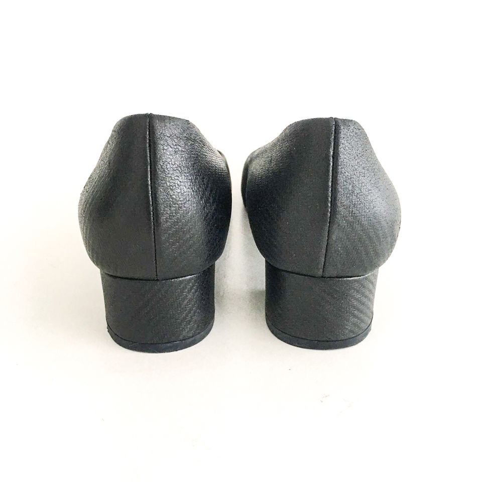 Sapato Chanel Preto com Listras Tam. 39,5