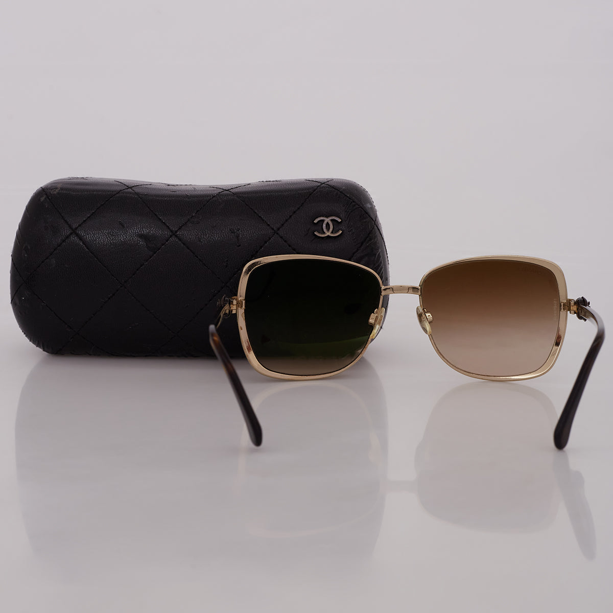 Óculos Chanel Marrom e Dourado