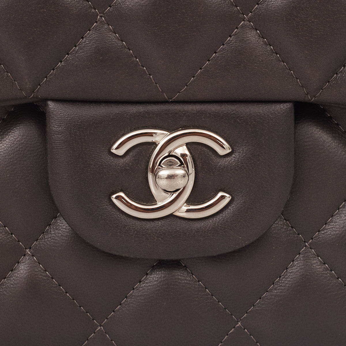 Bolsa Chanel Clássica Jumbo Chumbo