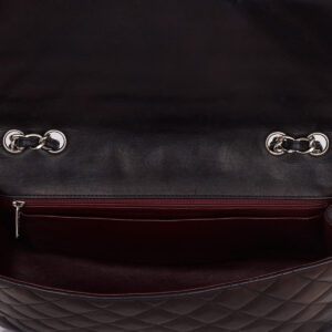 Bolsa Chanel Classic Flap Jumbo Preta