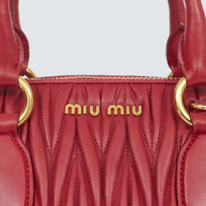 ⁠Bolsa Miu Miu Vermelha Matelassê