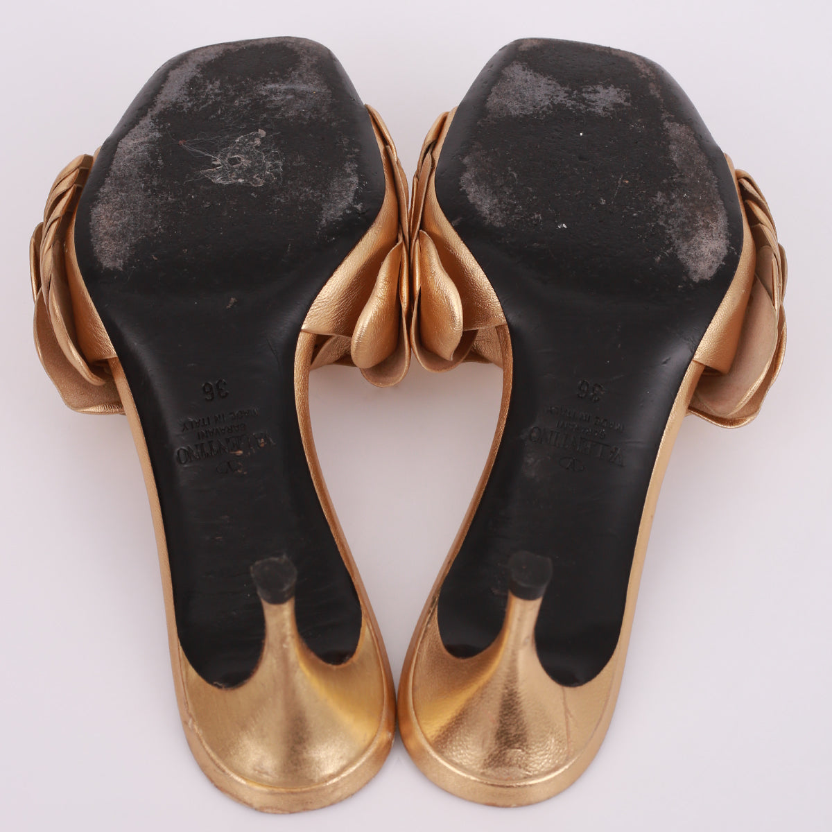 Mule Valentino Flores Dourado Tam. 34 Br