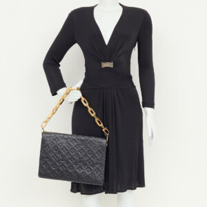 Bolsa Louis Vuitton Coussin MM Preto
