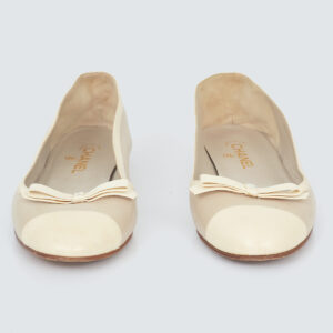 ⁠Sapatilha Chanel Bege Tam. 39,5 Br