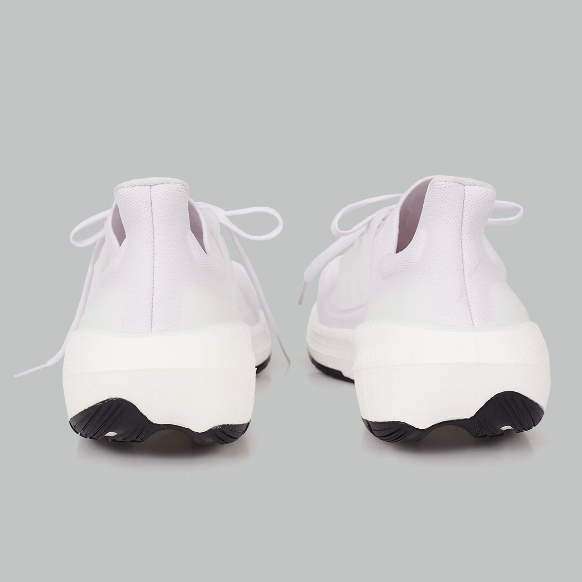 Tênis Adidas Ultraboost Light TAM. 41 BR