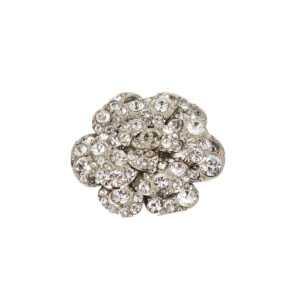 ⁠Broche Chanel Camélia