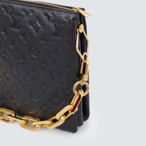 Bolsa Louis Vuitton Coussin MM Preto