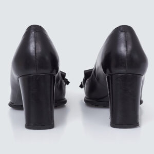 Sapato Tod’s Preto com Franja Tam. 36 Br