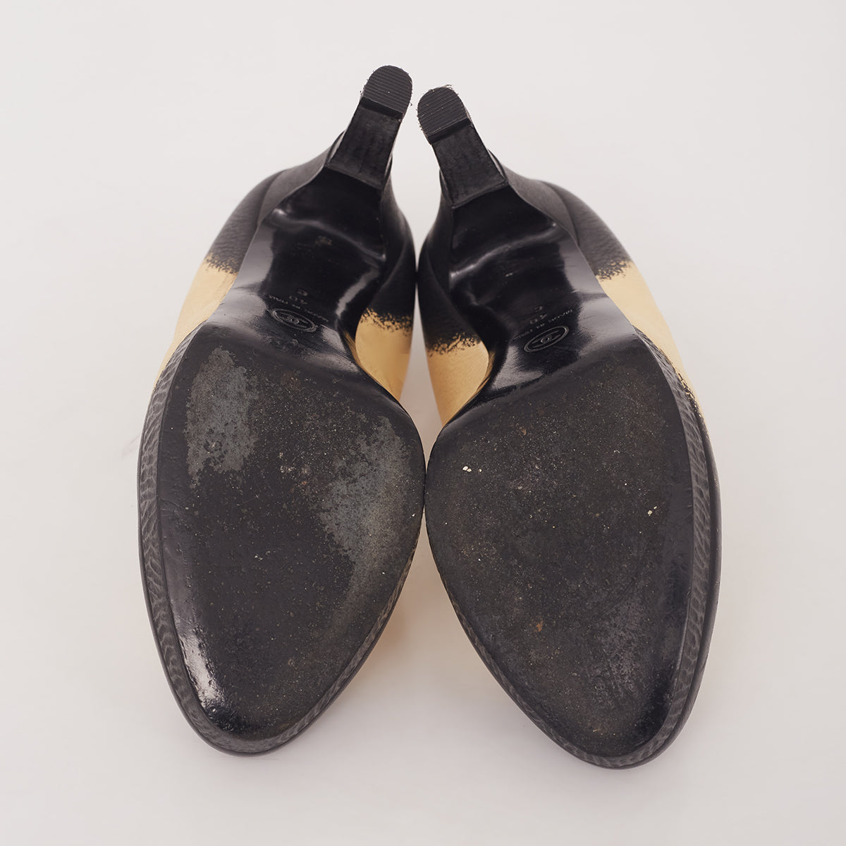 ⁠Sapato Chanel  Off-white e Preto TAM. 38 BR