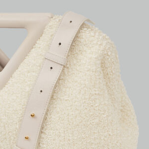 Bolsa Bottega Veneta Pouch Atoalhada com Alça