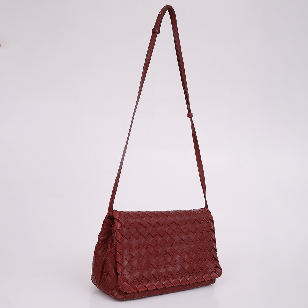 Bolsa Bottega Veneta Intrecciato Flap Vinho