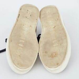 ⁠Tênis Burberry Xadrez Tam. 35 Br