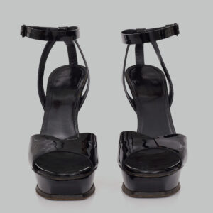 Sandália Saint Laurent Verniz Preto TAM. 34 BR