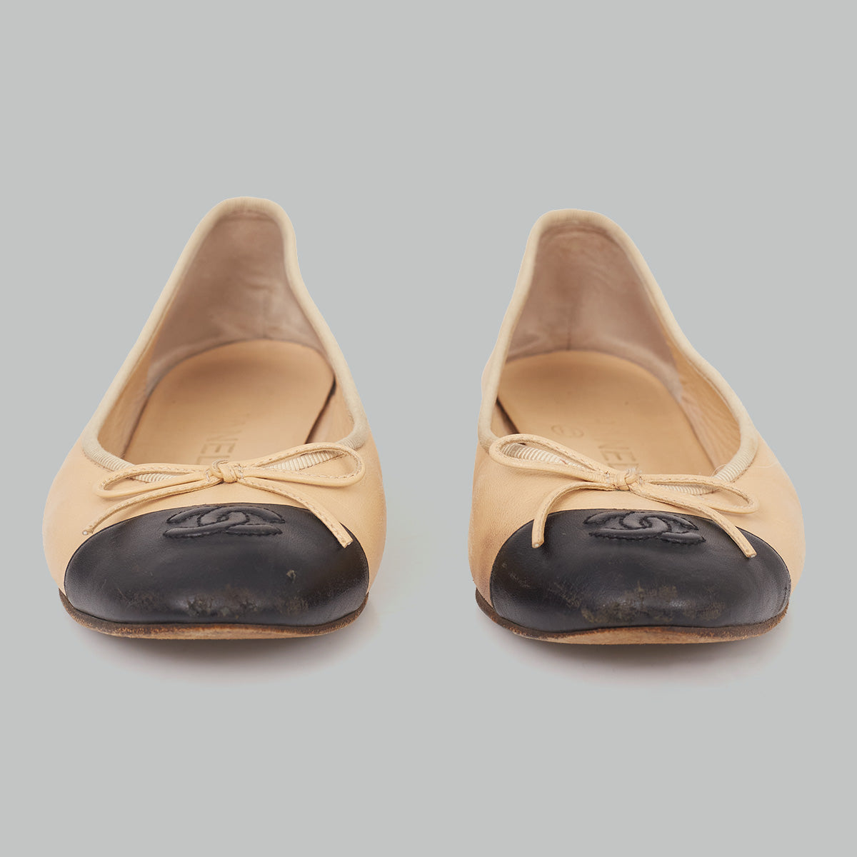 ⁠Sapatilha Chanel Bicolor TAM. 34 BR
