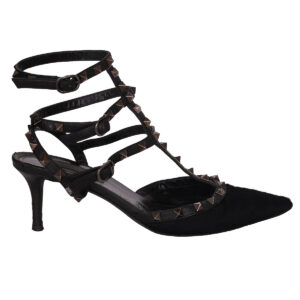 Scarpin Valentino Rockstud Preto Tam. 37 Br
