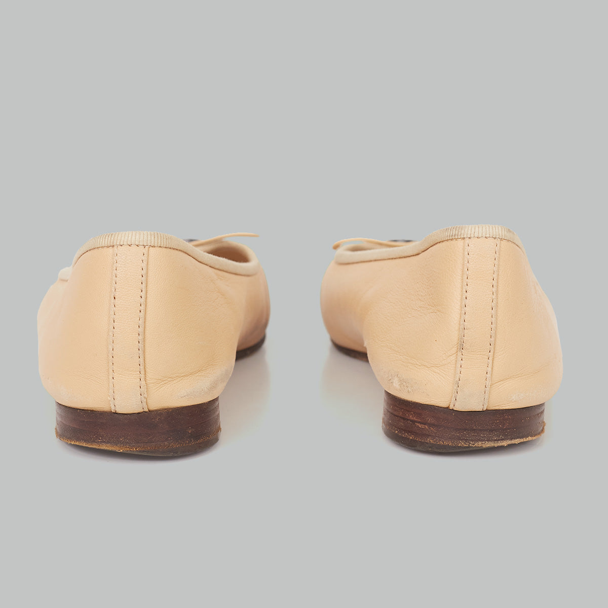 ⁠Sapatilha Chanel Bicolor TAM. 34 BR
