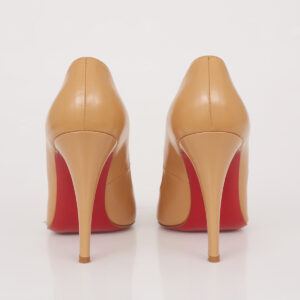 Scarpin louboutin nude TAM. 37,5 BR