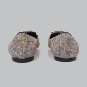 Sapatilha Bico Fino Dolce & Gabbana Cinza com Dourado TAM. 37,5 BR