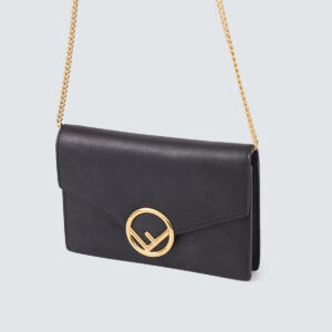 ⁠Bolsa Fendi Preta