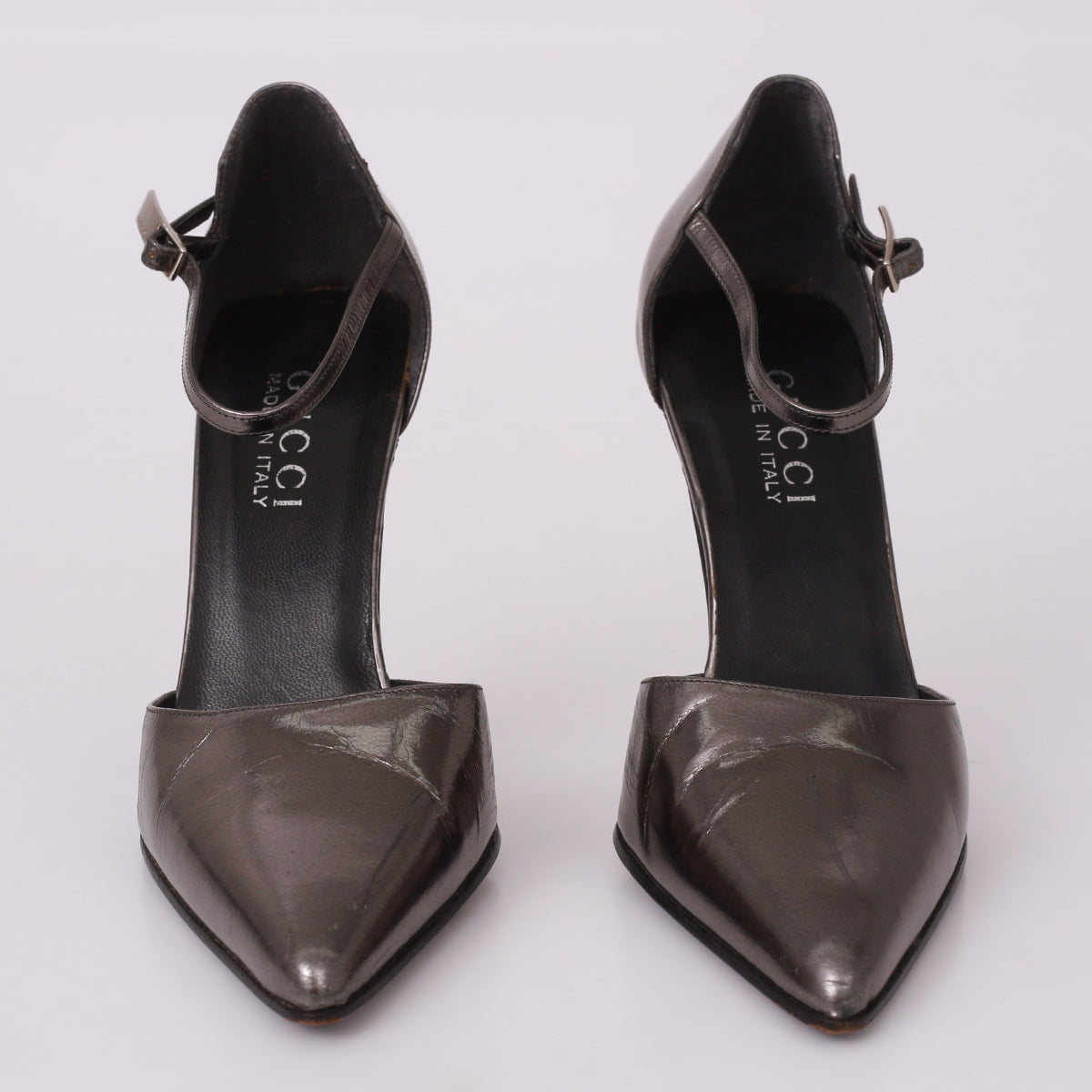 Scarpin Gucci Metalizado TAM. 34 BR