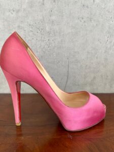Sapato Louboutin Rosa Tam. 38
