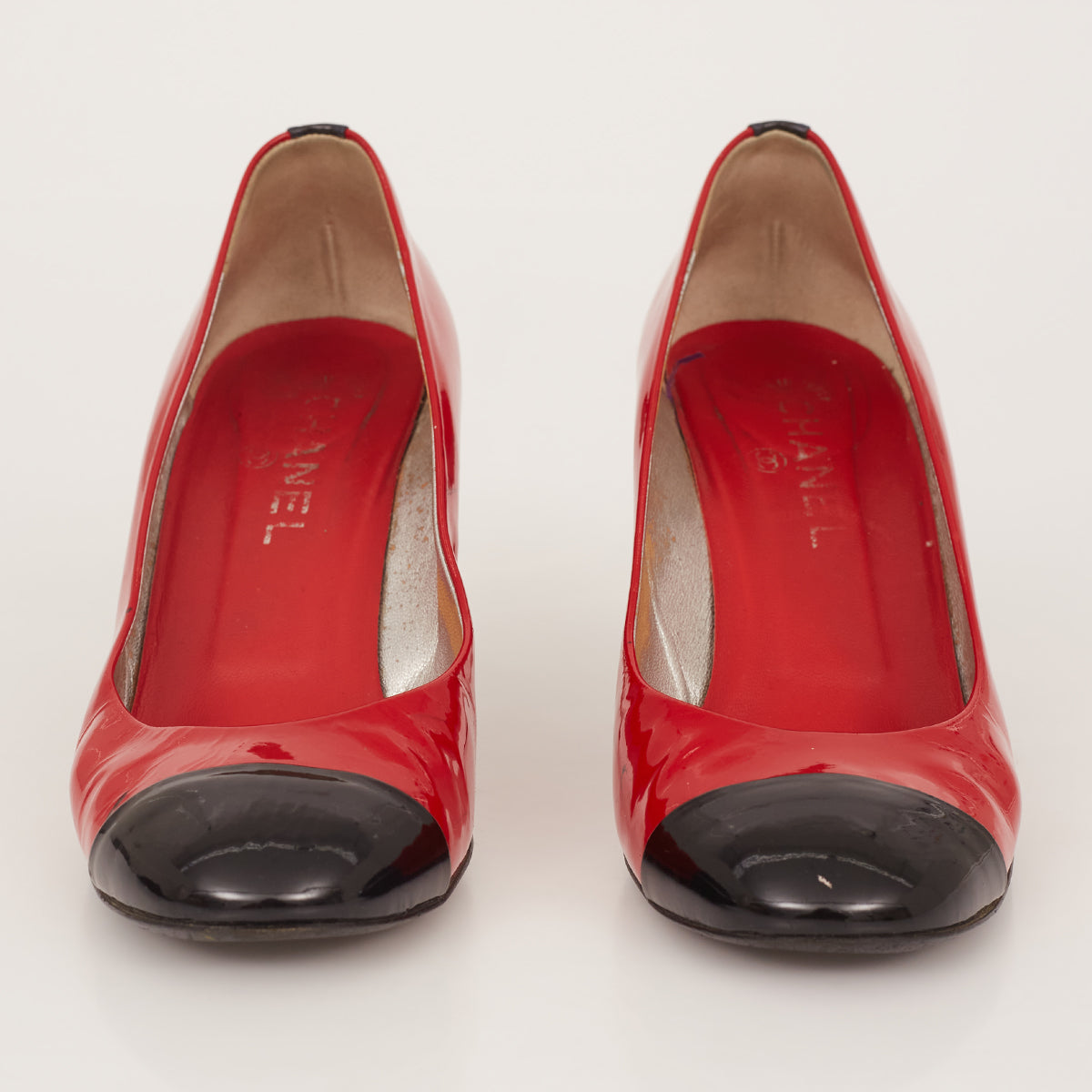 Scarpin Chanel Verniz Vermelho TAM. 37,5 BR