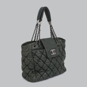 Bolsa Chanel Tote Matelassê Verde
