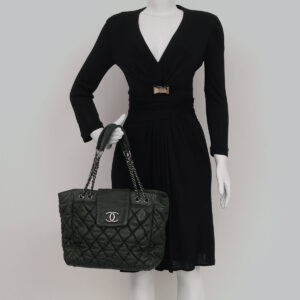 Bolsa Chanel Tote Matelassê Verde