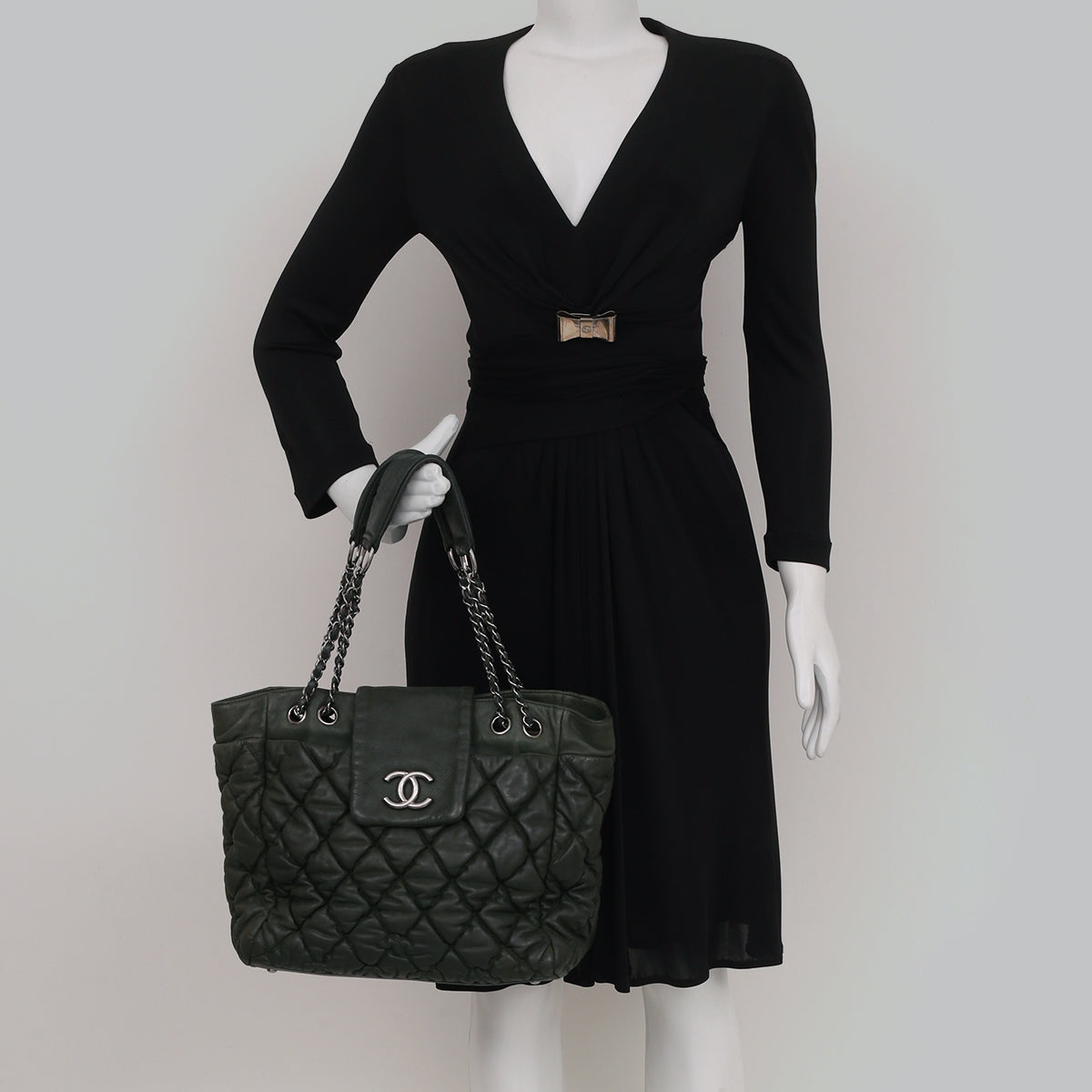 Bolsa Chanel Tote Matelassê Verde