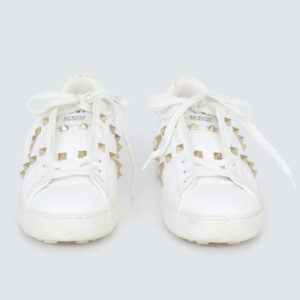 ⁠Tênis Valentino Branco Studs Tam. 34 Br