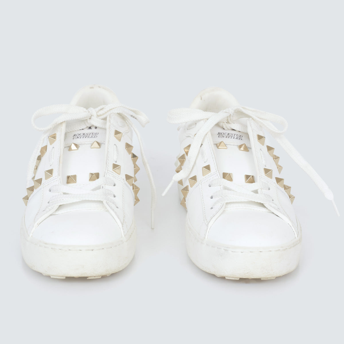 ⁠Tênis Valentino Branco Studs Tam. 34 Br