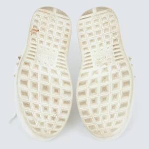 ⁠Tênis Valentino Branco Studs Tam. 34 Br