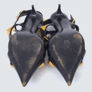 Scarpin Valentino Roman Stud Preto Tam. 36,5 Br