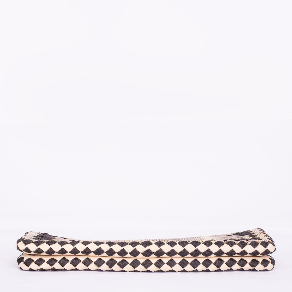 Clutch Bottega Veneta Phytton com Couro