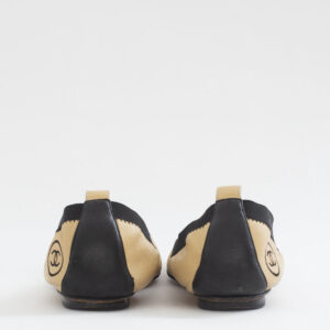 Sapatilha Chanel bicolor bege e preto Tam. 39