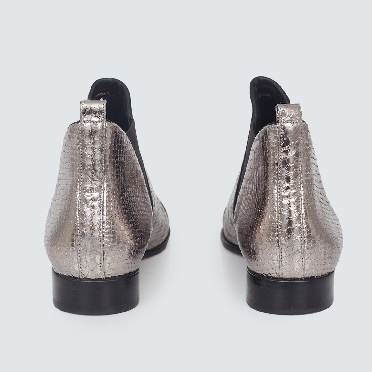 ⁠Bota Alexandre Birman Python Prata Tam. 38
