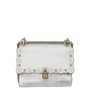 Bolsa Fendi Kan Prateada Pequena